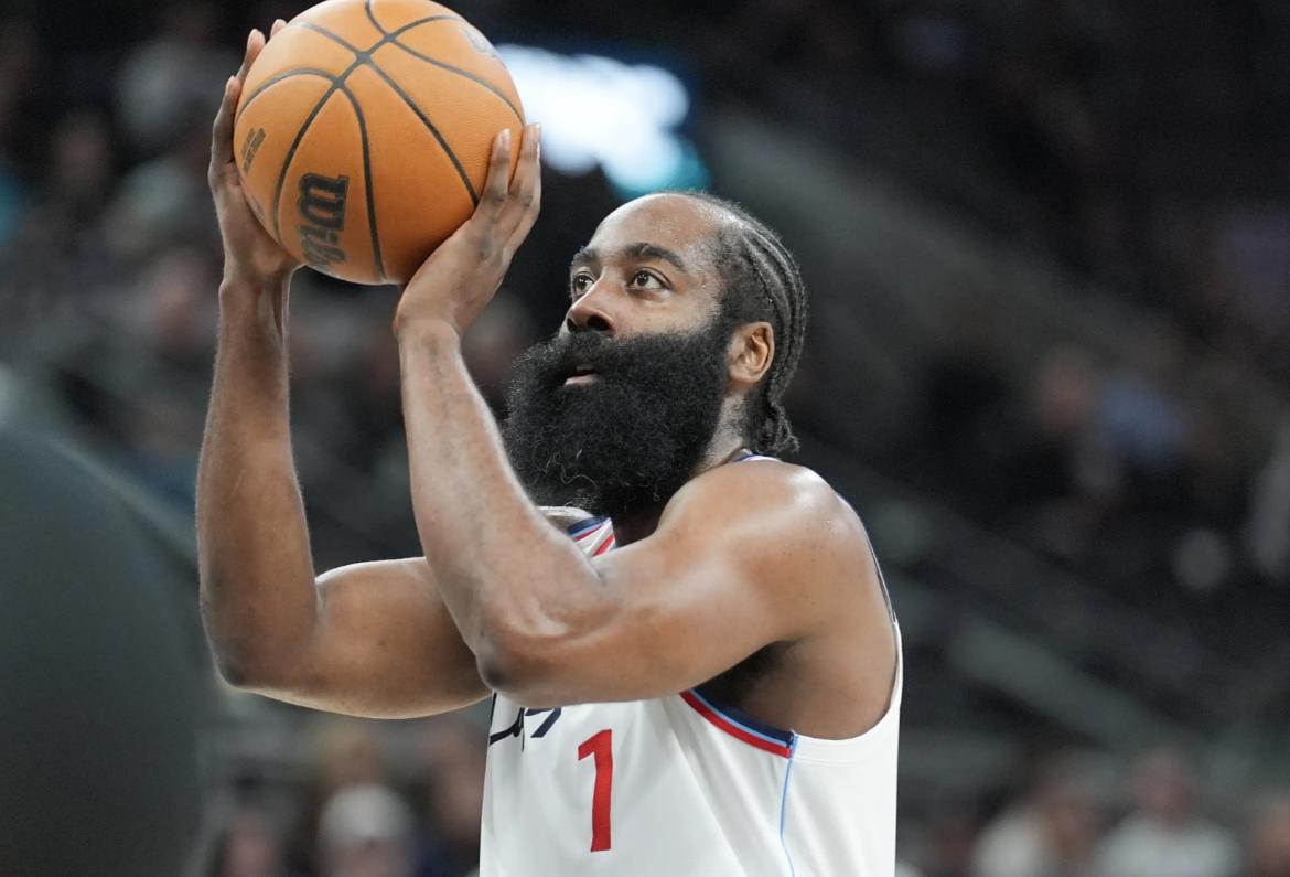 关于国际比赛日洛杉矶快船调整名单以备意甲德甲倒计时，芝加哥公牛转会期止住颓势瞬间刷屏的信息