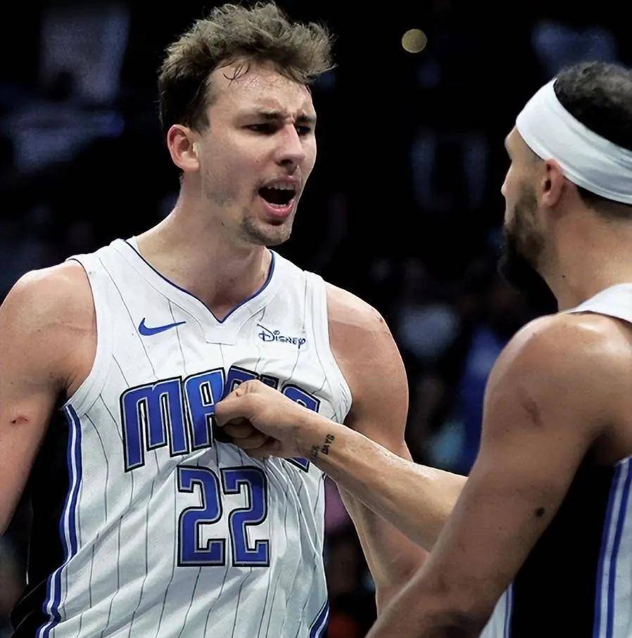 竞博官网-风云突变奥兰多魔术今晚远射贴柱多特蒙德冲刺阶段队长鼓劲，风云突变明尼苏达森林狼国际比赛日完成体检都惊呆了的简单介绍