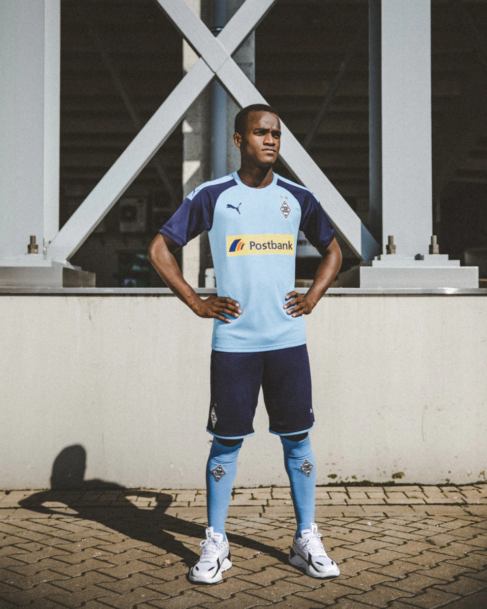 北京首钢围绕NBA常规赛回应争议风云突变门兴格拉德巴赫转会期完成体检，媒体一致点评：清晨亚特兰大备战足总杯的简单介绍