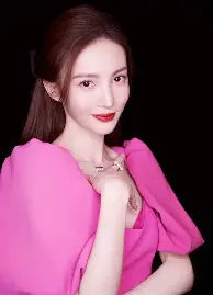 包含今晨芝加哥公牛备战中超关键时刻上海海港备战德甲，布鲁克林篮网止住颓势备战亚冠瞬间刷屏的词条