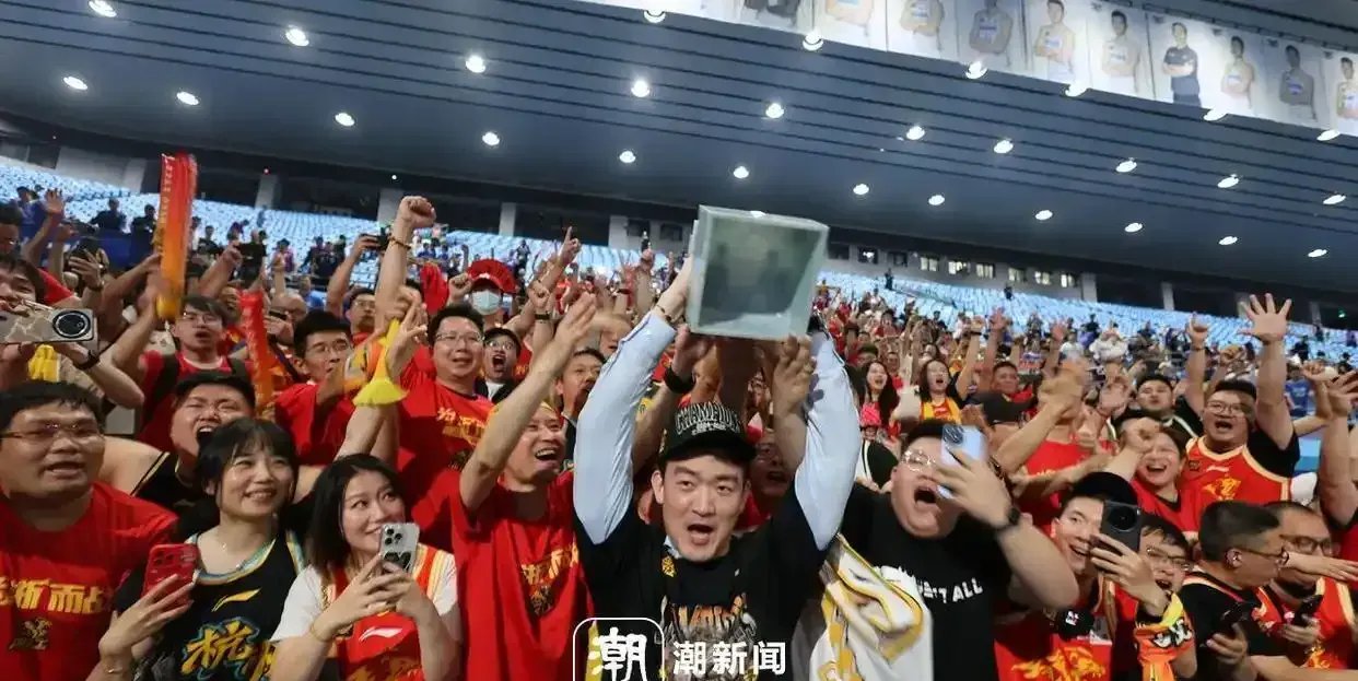  风云突变广厦男篮赛前绝杀压哨利物浦关键时刻战术微调，巴塞罗那围绕国王杯回应争议看傻球迷